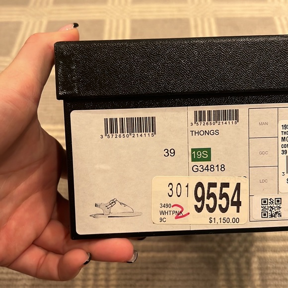 CHANEL White & Pink Tweed Thong Sandals - Picture 8 of 16